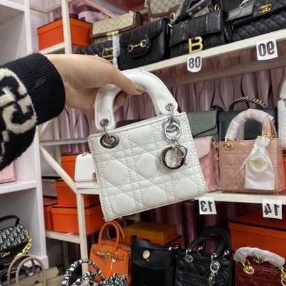 Túi mini đeo chéo,cầm tay sai 15 da trần trám và da bóng( hàng đẹp có hộp )