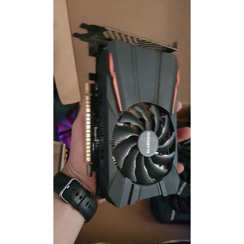 Card màn hình GIGABYTE GeForce GTX 1050Ti 4GB GDDR5 bảo hành 12 tháng.