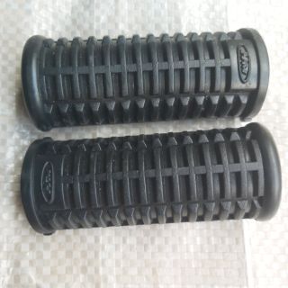 Cao su gác chân ss50 . chữ hm