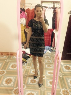 Váy ren thiết kế