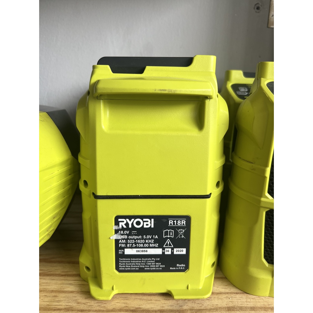 Thân loa bluetooth ryobi 18v r18r-0