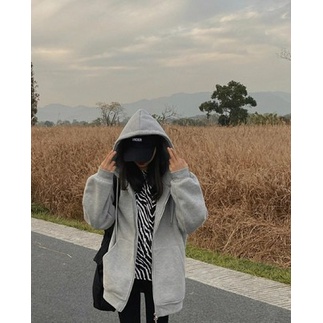 Hoodie zip nữ form rộng vải nỉ bông màu xám, đen , áo hoodie zip nữ khoác kéo khóa 2022