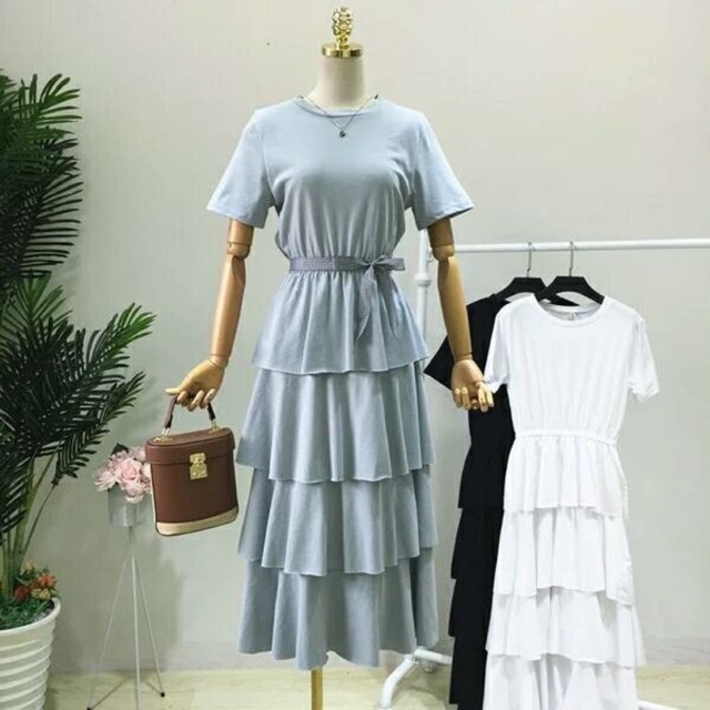 Váy liền tầng