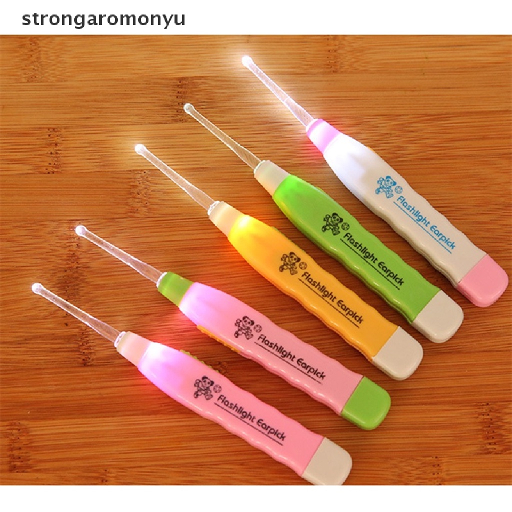 Nhíp vệ sinh tai có đèn LED chăm sóc sức khỏe