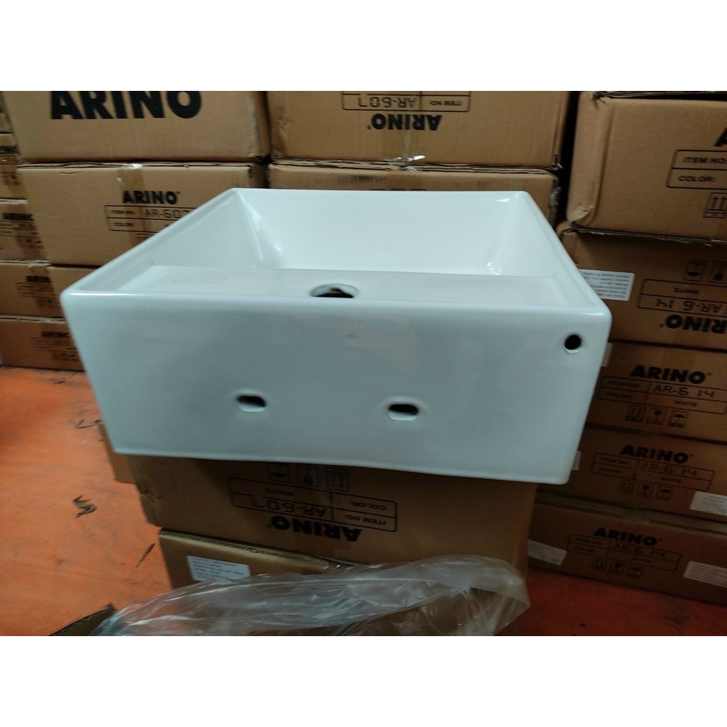 Bồn rửa mặt vuông treo tường / lavabo treo tường