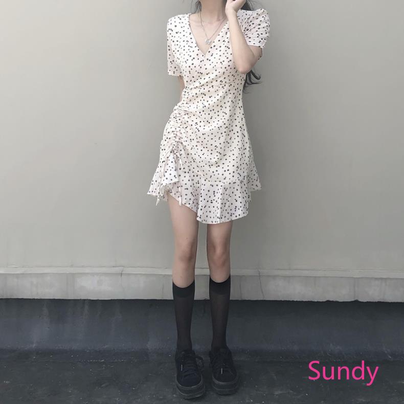 Đầm Tay Ngắn Cổ Chữ V Hoạ Tiết Hoa Xinh Với Dây Rút Bắt Mắt Cho Phái Nữ