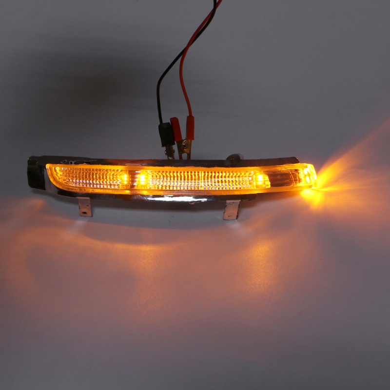 Đèn Xi Nhan Gắn Kính Chiếu Hậu Cho Octavia Superb