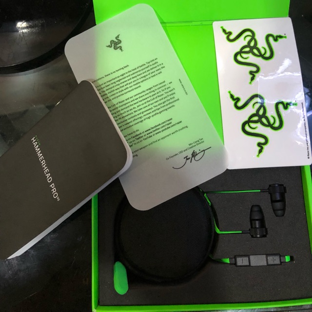 TAI NGHE RAZER HAMMERHEAD PRO V2