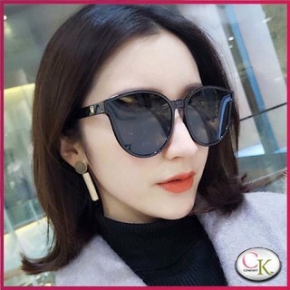 Kính thời trang nam nữ chữ v