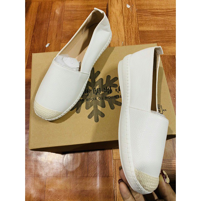 [FREE SHP 99K]  [Shopee trợ giá sock] Giày slip on Zra da sần trơn siêu đẹp đế mềm dẻo dễ đi phù hợp vói mọi lứa tuổi | BigBuy360 - bigbuy360.vn