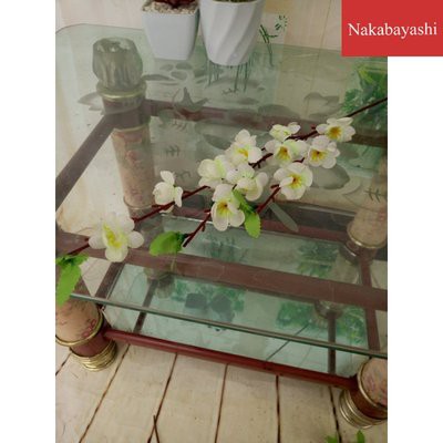 Trang trí nhà hình ảnh mô phỏng hoa đào hoa giả trang trí phòng khách