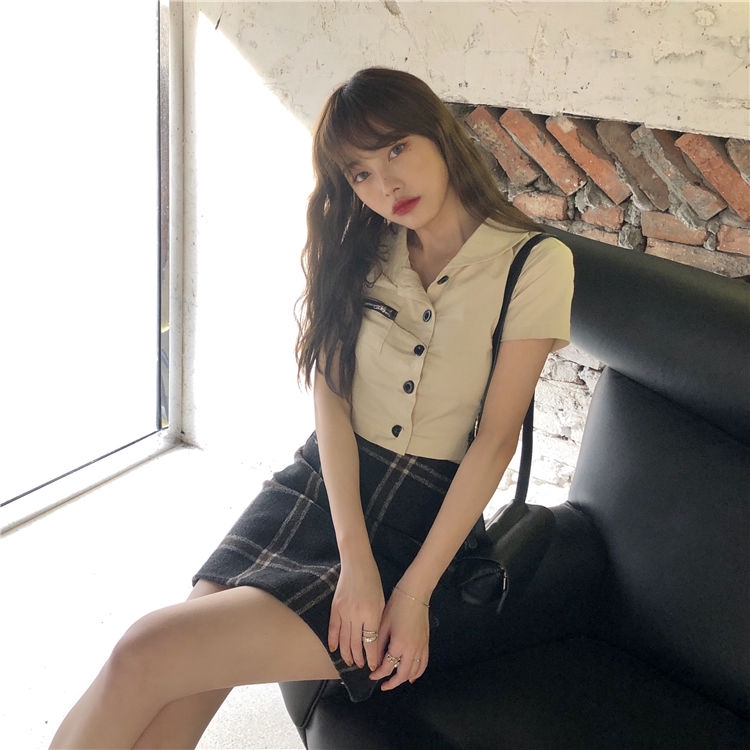 Áo Nửa Tay 232307Áo Thun Nữ Tay Lửng Dáng Ôm Thời Trang