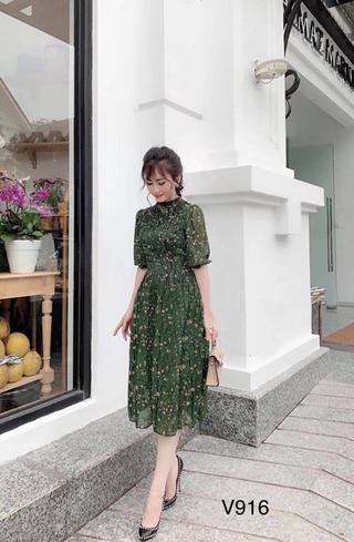 Váy thiết kế xanh