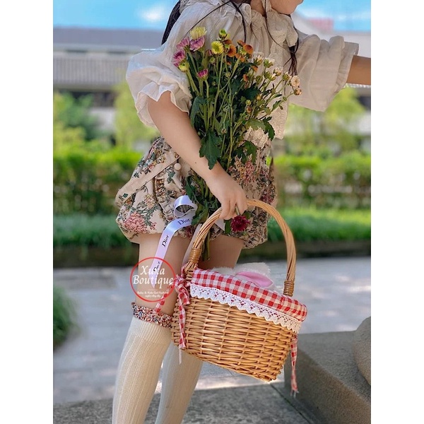 Quần Yếm Hoa Bé Gái Áo Sơ Mi Trắng Dài Tay SOFT COTTON Cao Cấp 2022