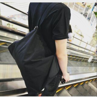 Túi trống tote unisex vải thô đen