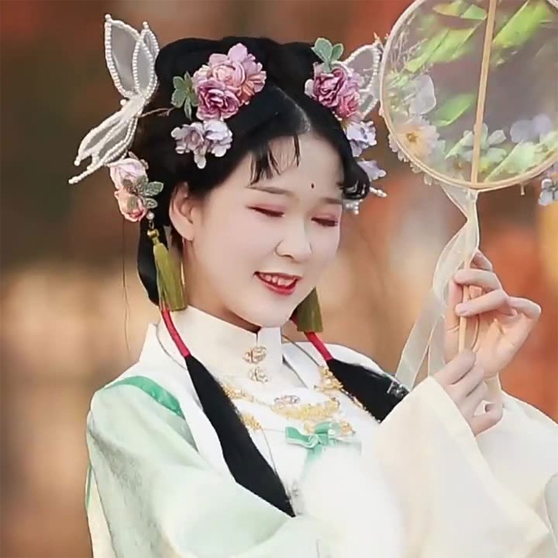 Kẹp Tóc Hình Cánh Bướm Đính Ngọc Trai Cho Chị Em Gái