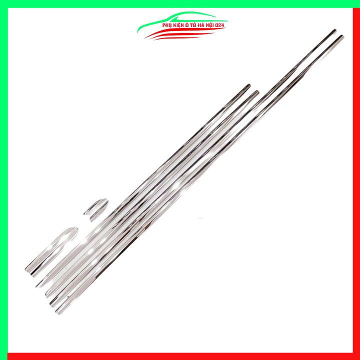 Bộ ốp nẹp sườn Mazda 3 2020-2022 mạ crom viền chỉ nhỏ trang trí làm đẹp xe