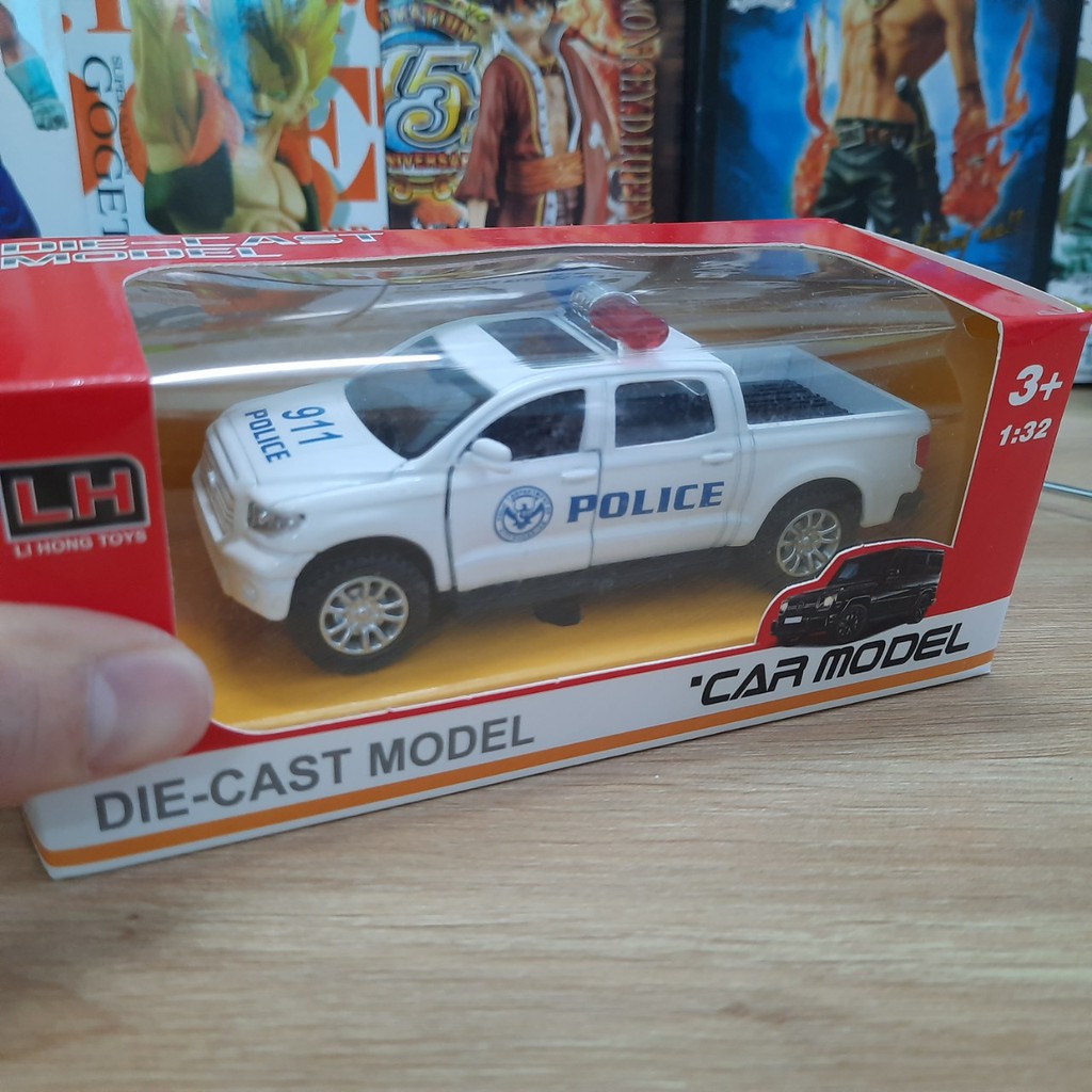 Ô tô cảnh sát mini bằng kim loại có âm thanh cảnh sát và đèn mở được cửa xe