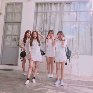 Sơ mi trắng dáng váy