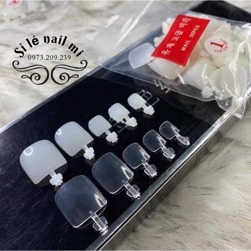 móng up chân làm nail