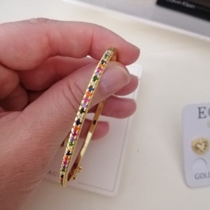 Vòng Tay Đính Đá Zircon Màu Cầu Vồng Thiết Kế Mới Chất Lượng Cao