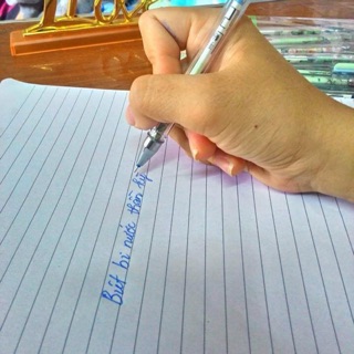 Bút bi xoá được