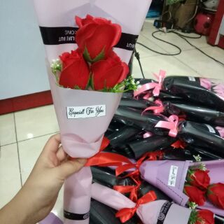 Bó hoa hồng sáp 3 bông