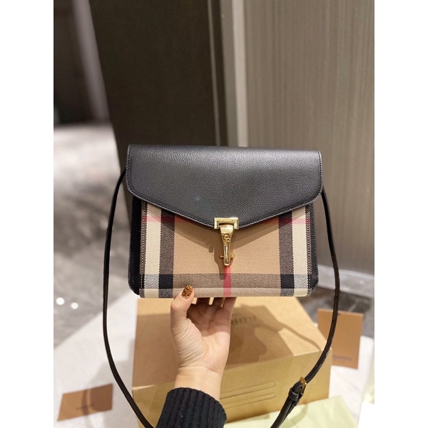 Túi xách Burberry size 25cm nhiều màu .
