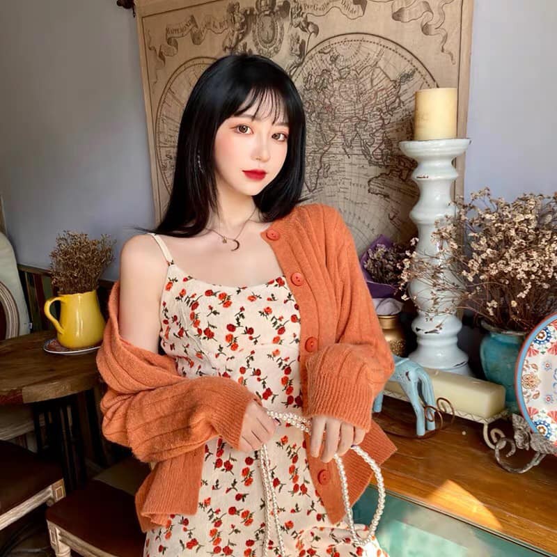 Set áo cardigan len và váy 2 dây hoa nhí tăm gân [ORDER]
