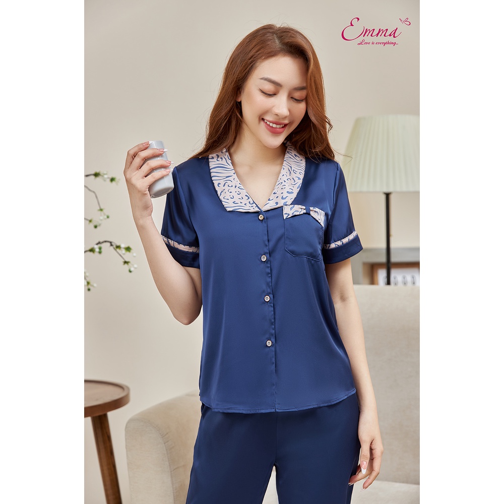 Đồ Bộ Mặc Nhà Emma Cổ Sen Lụa Áo Ngắn Tay, Quần Dài EHLLU.22.39.12
