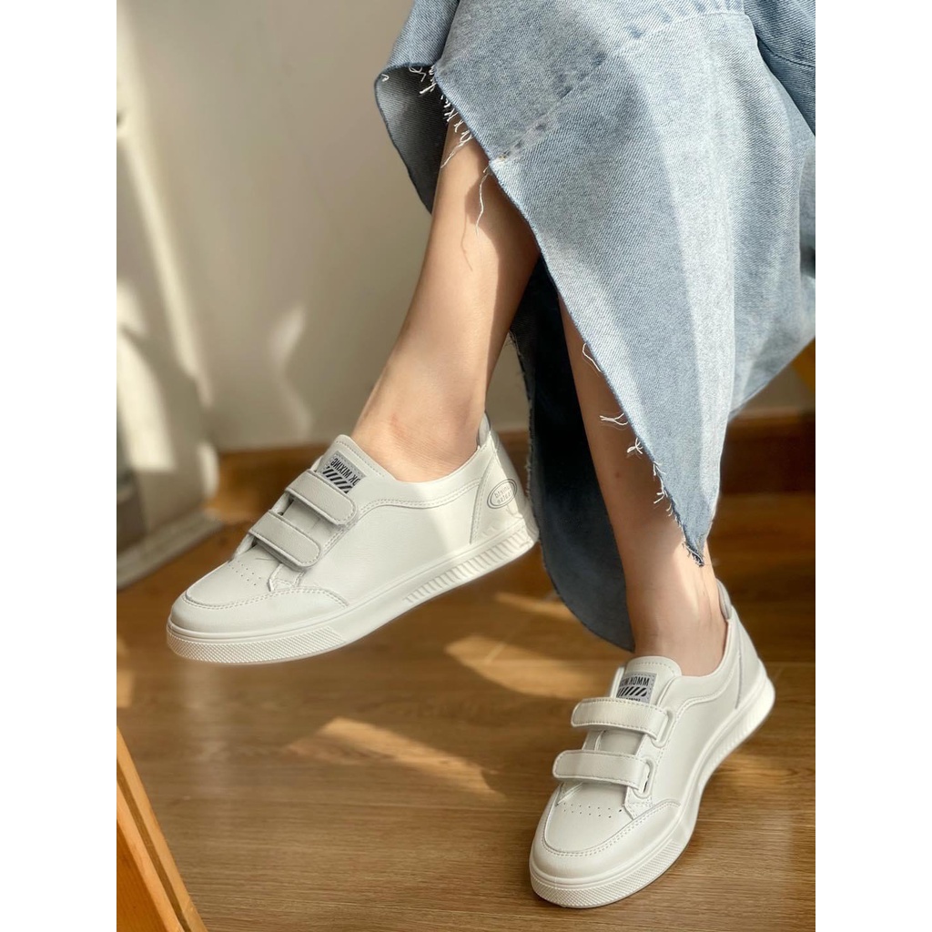 Giày thể thao nữ màu trắng kiểu giày sneaker bata đế bằng cổ thấp quai dán năng động GUUEM - GTT160