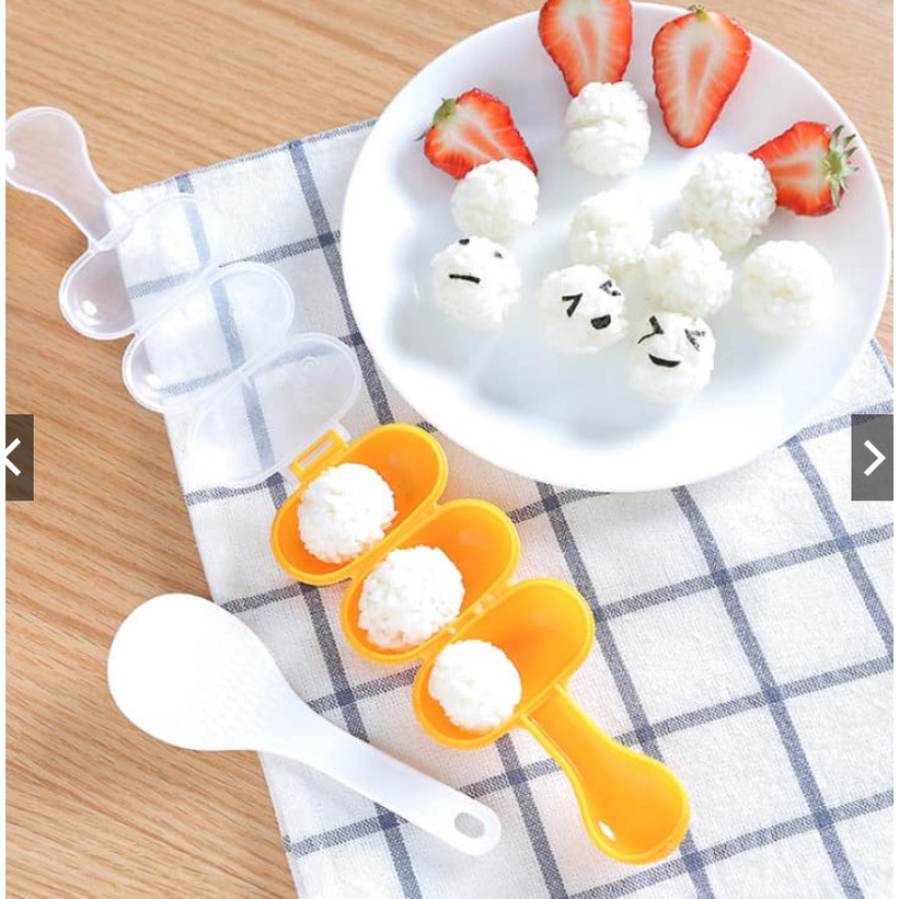 Dụng Cụ Lắc Cơm Tiện Dụng Cho Bé Yêu