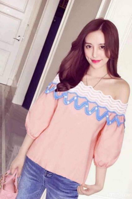 Áo trễ vai viền ren lượn sóng hàng QC