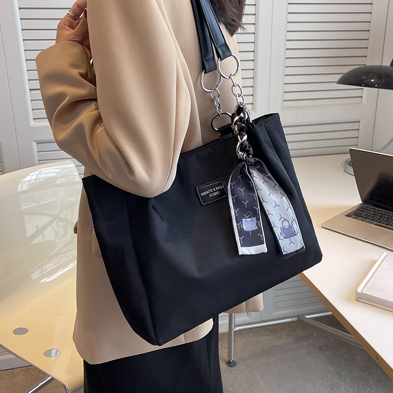 Túi Đeo Vai Bằng nylon Sức Chứa Lớn Thời Trang Cho Nữ