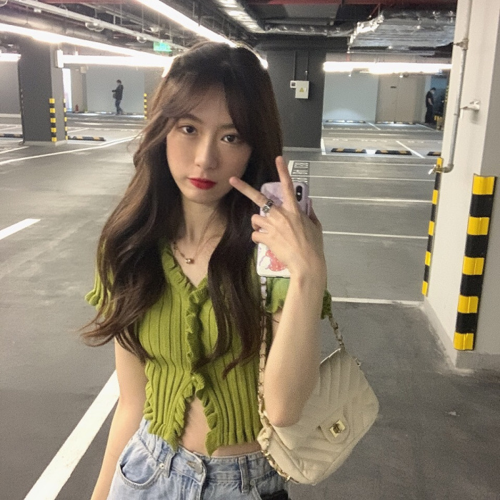 Áo kiểu tay ngắn thiết kế thời trang trẻ trung cho nữ