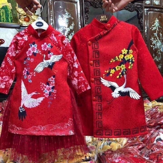 Áo dài cách tân chim hạc cho bé