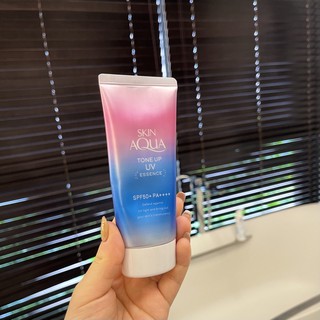 Kem chống nắng, kem chống nắng Skin Aqua, kiềm dầu nâng tông Tone Up UV Milk 50g