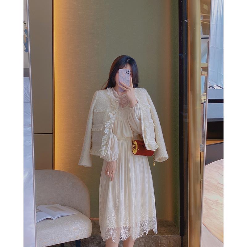 Áo dạ Tweed viền ren sang chảnh Tiemcuachii cúc ngọc