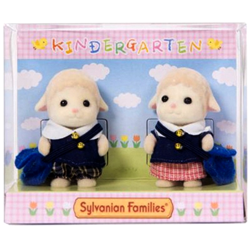 Đồ Chơi Sylvanian Families Bộ Đôi Em Bé Cừu Siêu Đáng Yêu Mặc Đồng Phục Học Sinh Baby Sheep Kindergarten Cuties