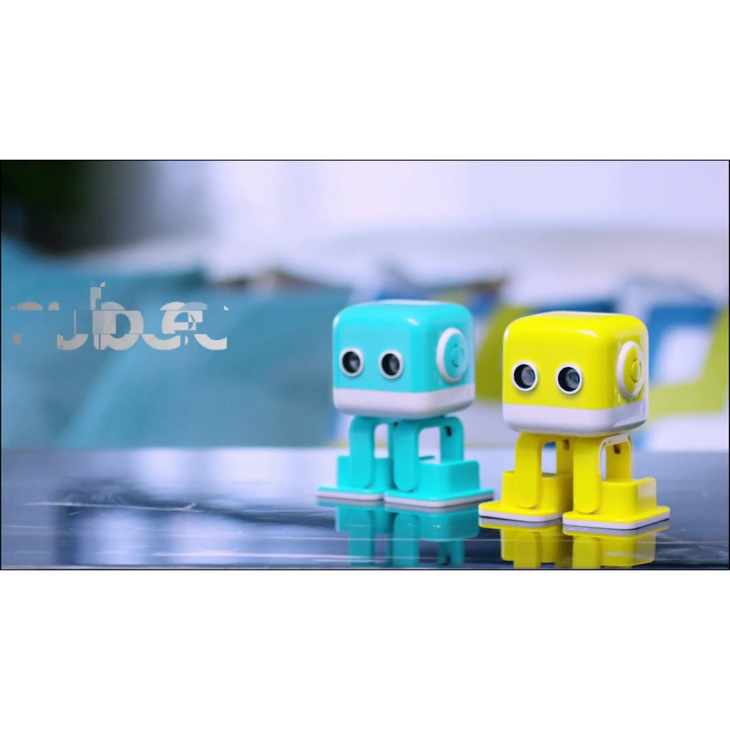 Loa Bluetooth hình Robot Cubee nhảy múa theo nhạc & biểu lộ cảm xúc, điều khiển qua ứng dụng điện thoại