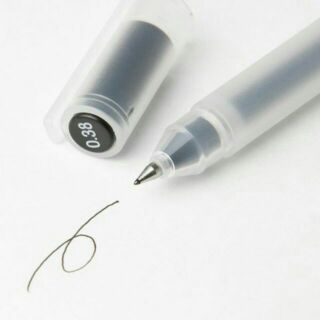 Bút gel Muji màu đen ngòi 0.38mm và 0.5mm
