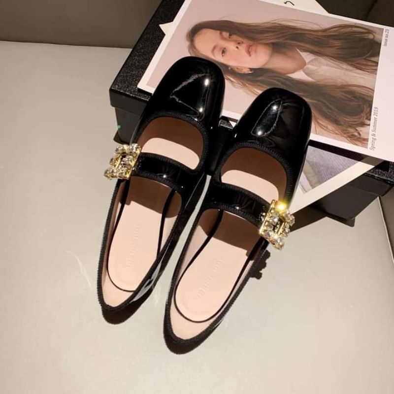 Giày babydoll đế bệt phối đá vuông