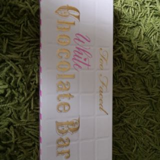Bảng phấn mắt Too Faced White Chocolate Bar