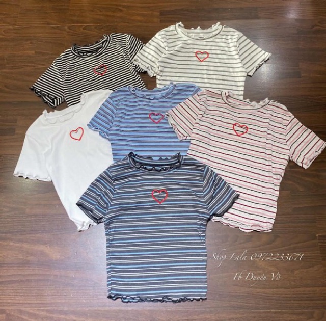 Áo thun gân croptop khoét tim | BigBuy360 - bigbuy360.vn