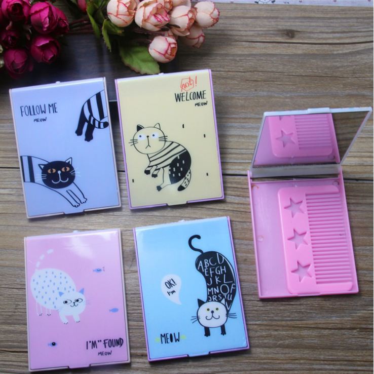 Bộ gương lược cầm tay dễ thương - Gương gấp kèm lược bỏ túi    🍀 Clovershop68 🍀