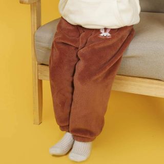 Quần lông mềm mịn cho bé