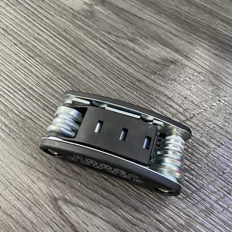 Bộ dụng cụ mini sửa chữa xe đạp đơn giãn