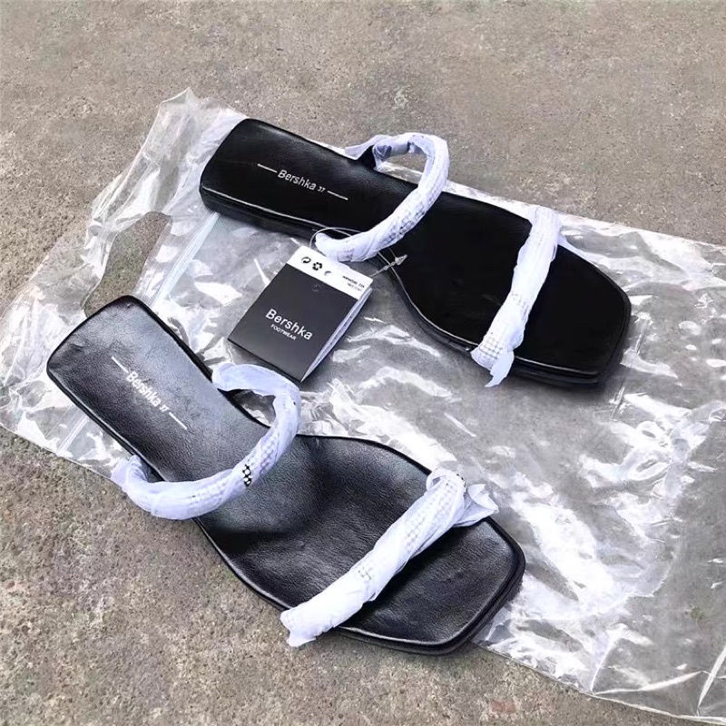 Dép lê Bsk quai đá