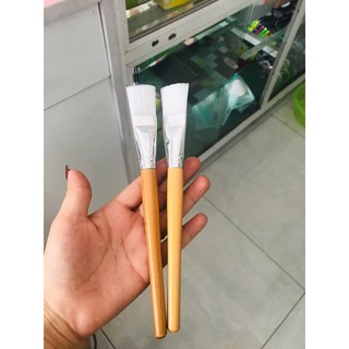 Chổi đắp mặt Nạ cán gỗ