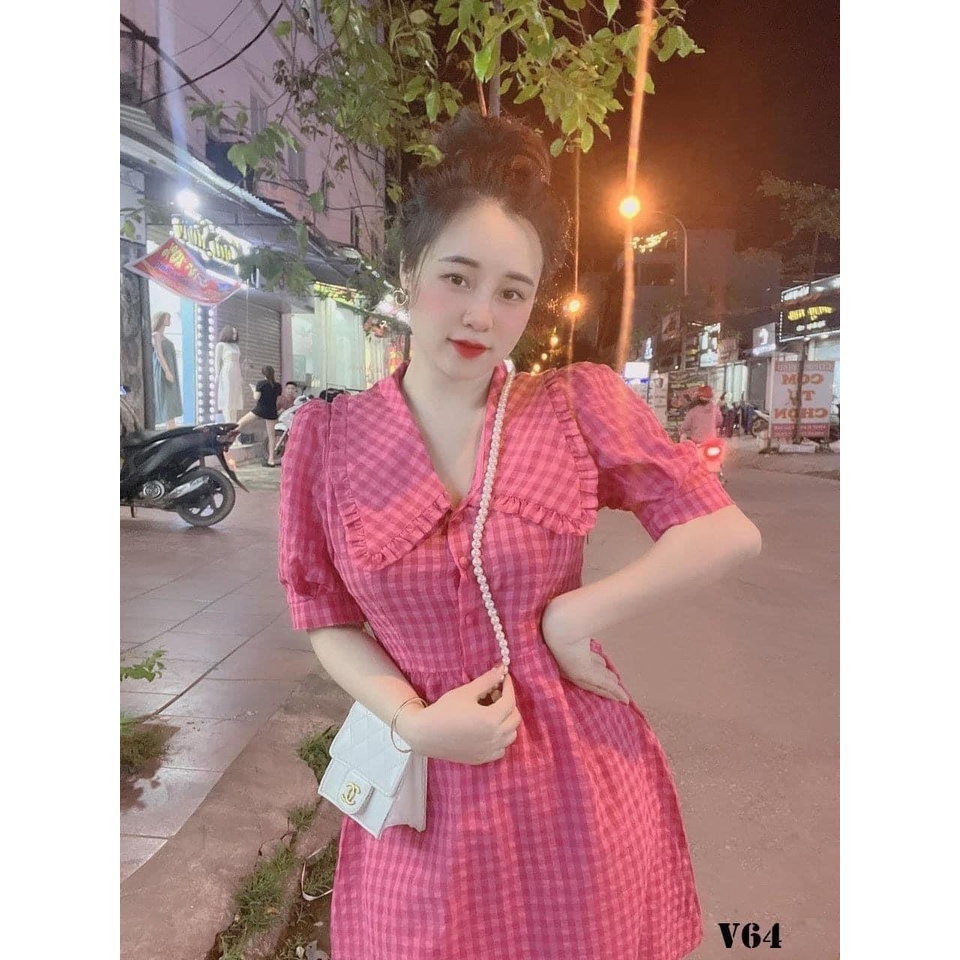 Váy kẻ ô cổ sen bèo khuy hồng đậm xinh